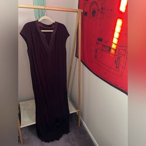 Universal Standard Berry Gown